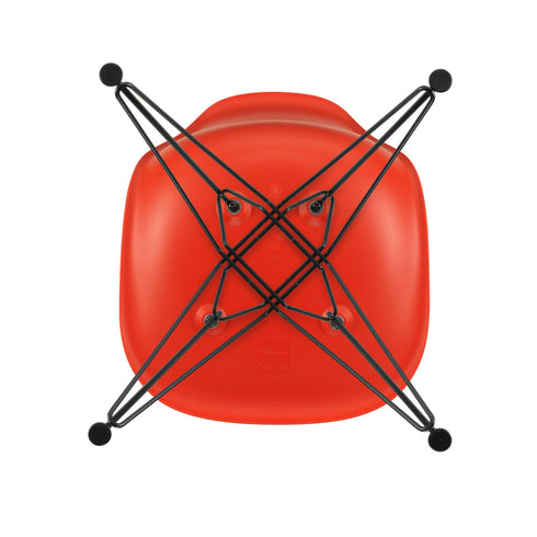Cadeira Eames DSR em Plástico / Base Preta